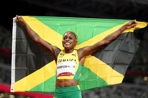 Tokyo 2020: Thompson-Herah spoils Fraser-Pryce's party