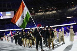 Tokyo 2020: Mary Kom, Manpreet hold tri-colour flag high