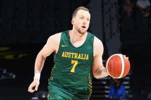 Tokyo 2020: Ingles and Australia men 'here to make history' with first basketball medal