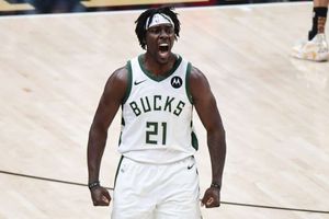 NBA playoffs 2021: Short-handed Bucks knock out Hawks in Game 6 to reach Finals