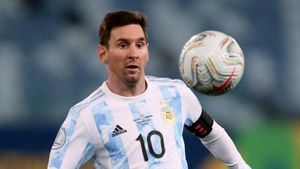 Man City or PSG signing Lionel Messi would be 'financial doping' - Tebas