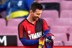 Messi gets cheeky Newell's offer as Barcelona deal expires