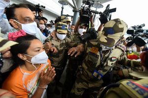 Tokyo Olympics: India's silver medal winner Mirabai Chanu returns to warm reception