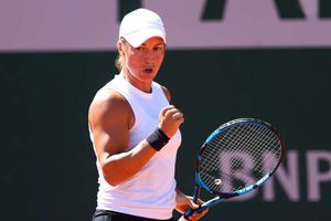 Putintseva wins second career title with emphatic crushing of Kalinina in Budapest