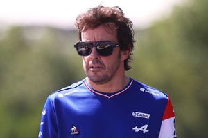 Alonso lands deal to stay at Alpine for 2022 Formula One season