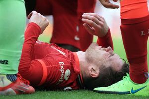 Robertson set for scan on 'pretty painful' twisted ankle