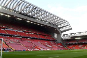 Liverpool condemn homophobic chanting as fans return at Norwich