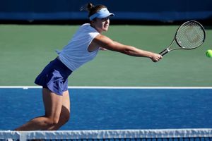 Svitolina, Cornet reach Chicago Women's Open final