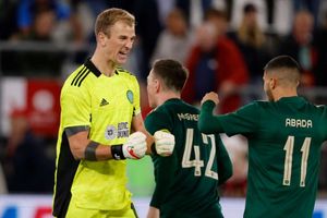 AZ 2-1 Celtic (2-3 agg): Hoops advance to group stage despite defeat