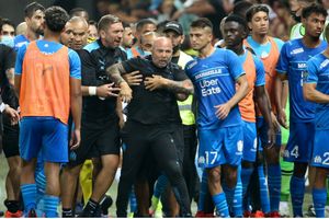 Marseille to take action to reverse Nice forfeit result after ugly fan invasion