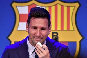 Rumour Has It: Messi set for Monday PSG medical, Inter eye Man Utd's Martial