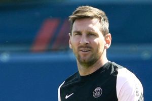 Rumour Has It: Beckham in talks with Messi over MLS move, Man City must up Kane bid