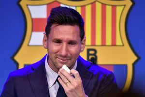 Messi leaves Barcelona: PSG a possibility, Argentine star confirms