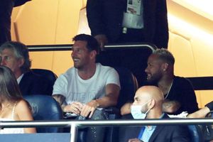Messi set for PSG debut? Will Pochettino unleash his fearsome front three?