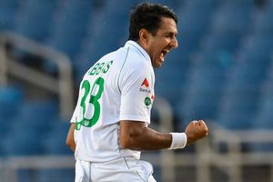 Alam holds up West Indies before Abbas double lifts Pakistan