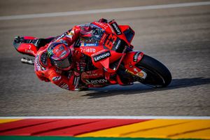 It's a Ducati 1-2 in Aragon as Bagnaia smashes lap record