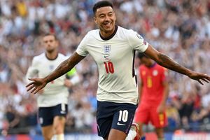 England 4-0 Andorra: Lingard leads the way to keep Three Lions perfect