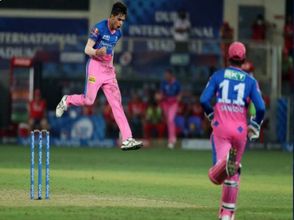 From yorker king to yorker prince, Jasprit Bumrah lauds RR's Kartik Tyagi after superb final over