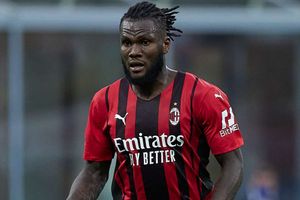 Rumour Has It: Barca eyeing midfield duo, Phillips on Man City's radar