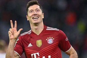 Rumour Has It: Madrid eye Bayern's Lewandowski as alternative to Dortmund star Haaland