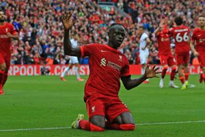 Premier League data dive: Mane brings up Reds century, shot-shy Man City held
