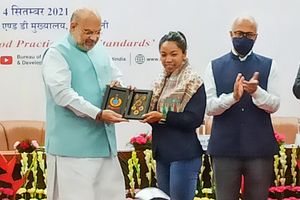 Don't be content with silver medal, aim for gold next time: Shah to Mirabai Chanu