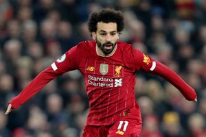 How does Mohamed Salah's 100 goal mark compare to four other Premier League legends