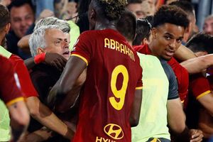 Mourinho's milestone will be remembered forever as Roma boss celebrates last-gasp winner with fans