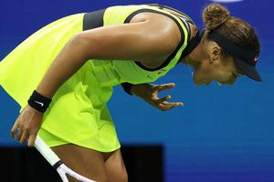 US Open 2021: Osaka suffers epic meltdown as Fernandez ousts defending champion
