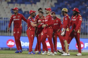 IPL 2021: SRH vs PBKS, Highlights: Punjab Kings keep playoff hopes alive with five-run win over Sunrisers