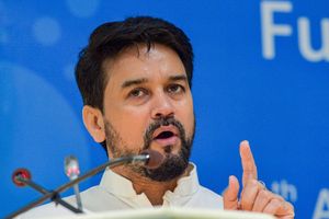 Hockey India can't unilaterally pull out of CWG, must consult with Government: Thakur