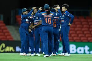 Australia W vs India W: India lose 3rd T20I by 14 runs as Australia win multi-format series by 11-5 points