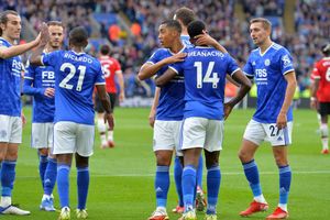 Leicester City 4-2 Manchester United: Red Devils collapse, Man City prevail