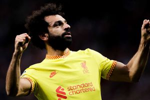 Salah's 'on fire' but is Solskjaer terrified? Man Utd boss backs Ronaldo above Liverpool star