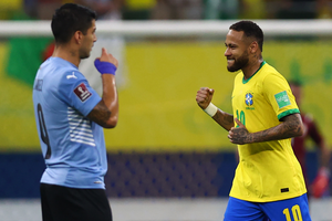 Brazil 4-1 Uruguay: Neymar and Raphinha star as Selecao continue to cruise on road to Qatar 2022