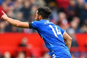 Manchester United 1-1 Everton: Townsend turns up the heat on Solskjaer again