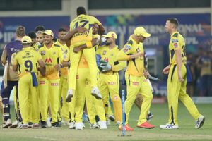 IPL 2022: Chennai Super Kings (CSK) Retained Players List Prediction; Focus on MS Dhoni, Suresh Raina