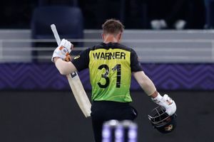 He will be one of sought-after players in IPL 2022 Auction: Sunil Gavaskar applauds David Warner's performance