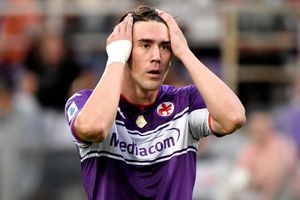 Rumour Has It: Juve draw up Vlahovic alternatives as Real Madrid target Chiesa
