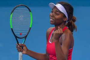 Canada surprise France on first day of Billie Jean King Cup
