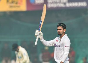 India vs New Zealand 1st Test: Day 2, Session 2: Kiwis solid after Shreyas ton drives hosts