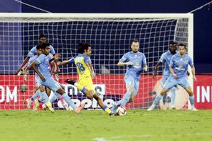ISL 2021-22 Season Preview: New Rules, Favourites and Teams to Watch Out for