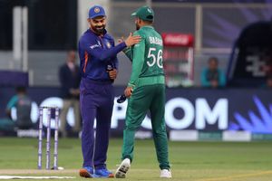 Kohli has achieved a lot, but Babar's ability to react to ball is second to none: Hayden