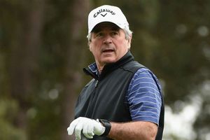 Allan Lamb: Former England cricket star reveals cancer treatment