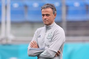 Luis Enrique was born with pressure – Spain boss ready for decisive World Cup qualifier