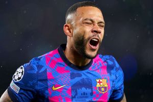 Barcelona 0-0 Benfica: Xavi's side miss chance to seal Champions League progress