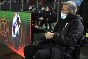 Oscar Tabarez sacked by Uruguay as 15-year tenure comes to an end