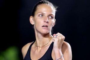 WTA Finals: Pliskova outlasts Muguruza to continue dominance against former number one
