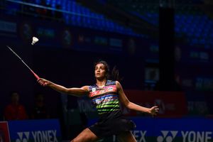 Indonesia Open: Sindhu goes down to Intanon to crash out in semis