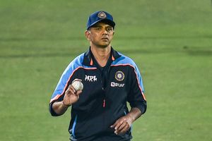 India vs New Zealand, 1st Test: Dravid gives Rs 35000 to groundsmen for preparing sporting pitch